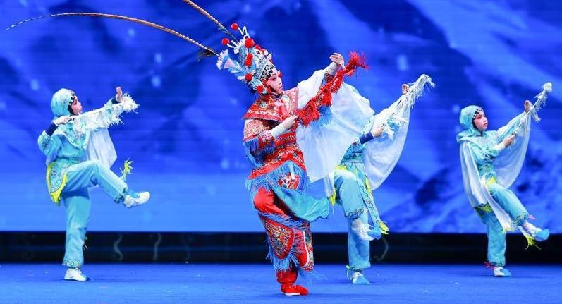 福建喜摘14朵中国少儿戏曲“小梅花”
